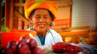 Hiking up Longsheng Rice Terraces (Longji Dragon's Backbone) in Guilin, China (龙胜梯田 - 龙脊梯田)