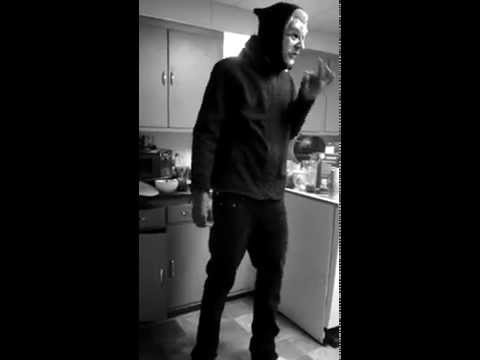 Machine Gun Kelly x Tezo - Black Magic Freestyle