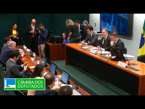 Cancelamento unilateral dos planos de saúde pelas operadoras - Defesa do Consumidor - 15/05/24