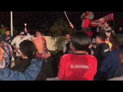 "CARNAVAL: MAREA ROJA en ANbato" Barra: Marea Roja &bull; Club: El Nacional