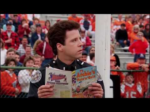 Police Academy 4 - Proctor uses the toilet