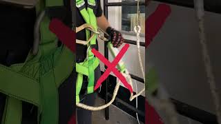 Correct method of connecting Safety Lanyard