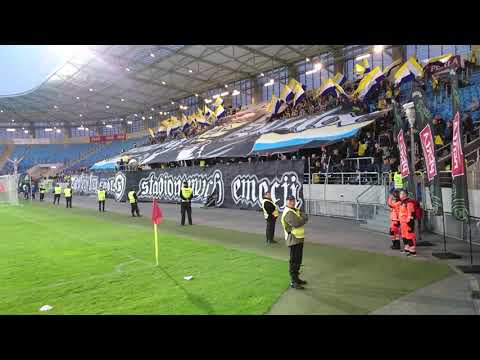 Motor Lublin - Stal Rzeszów 18/19 - oprawa Motoru "żółto biało niebieska banda"