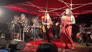 Video Jamchestra - Zkušebna v lese (Fofrr)