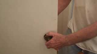 How To easily remove a door knob from the 60