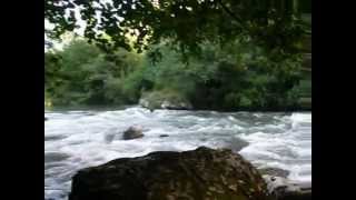 preview picture of video 'Río Ebro a su paso por Los Hocinos'