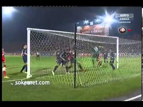Piya Corner Kick Kelantan vs Lions XII 2 0 Liga Super 2013