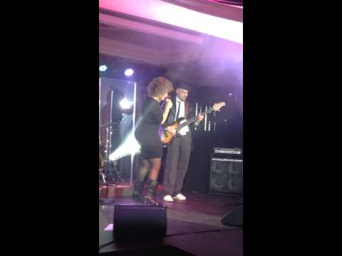 MISS VICTORINE GOES Jagger! - Hot Stuff - Cover (Donna Summer)