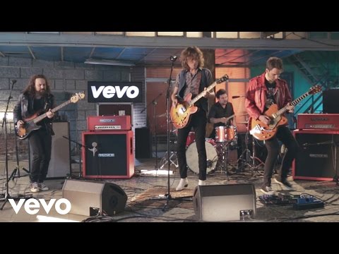 Los Zigarros - Voy A Bailar Encima De Ti - Vevo DSCBR (Live)