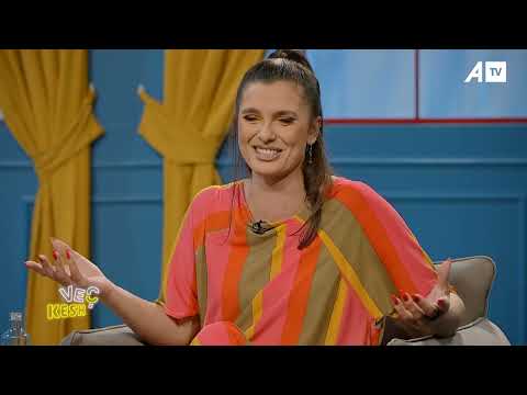 Qysh me u zhveshë, pa më puthë a - Barcoleta me mjekun dhe plakën