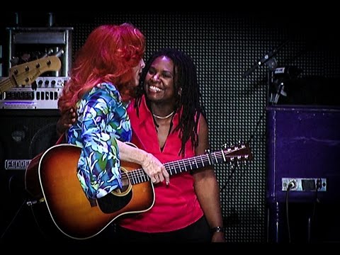 Bonnie Raitt & Ruthie Foster "Angel From Montgomery"