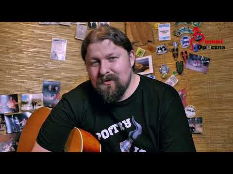 Dumni z Opoczna- Łukasz Nowak- założyciel i lider zespołu Caryna, autor tekstów, lektor filmowy.