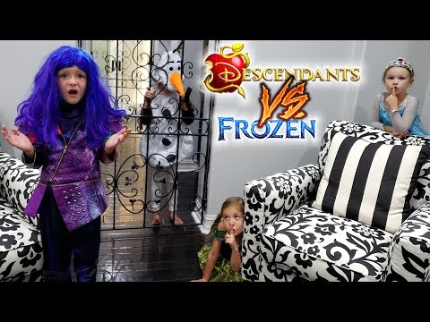 Frozen vs Descendants Last to Be Found Wins! Almost Lost a Kid!!!