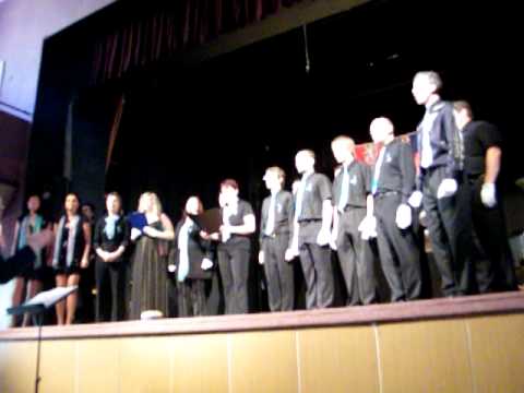 Cantilo - V domě straší duch