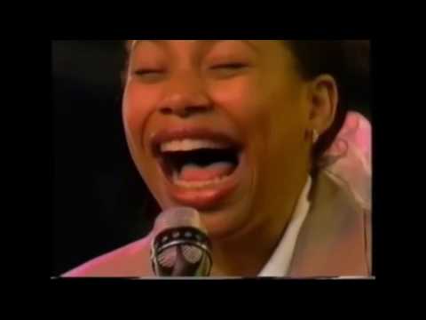 Rachelle Ferrell - Only the freestyling singing LIVE.