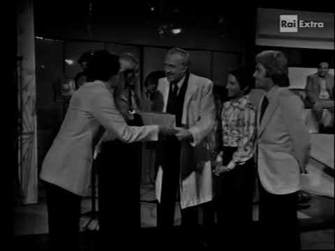 Raimondo Vianello TV “Tante scuse” (1974) - Burla al gruppo Ricchi e poveri