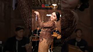 Download lagu Asiiikin aja zona lovers, tareeekkkk sisssss. #stecustecu #jogetviral #dangdutkoplo #viralshorts mp3 Download lagu Asiiikin aja zona lovers, tareeekkkk sisssss. #stecustecu #jogetviral #dangdutkoplo #viralshorts mp3