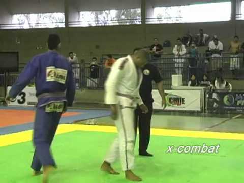 Marcos Roberto x Adercino de Jesus by X-COMBAT