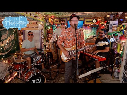 download lagu mp3 mp4 Mamafesta, download lagu Mamafesta gratis, unduh video klip Download Mamafesta Mp3 dan Mp4 Music Gratis