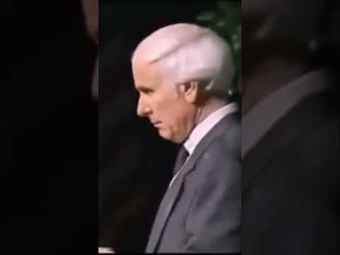 Master the Art of Communication: 3 Essential Tips! 🗣️✨