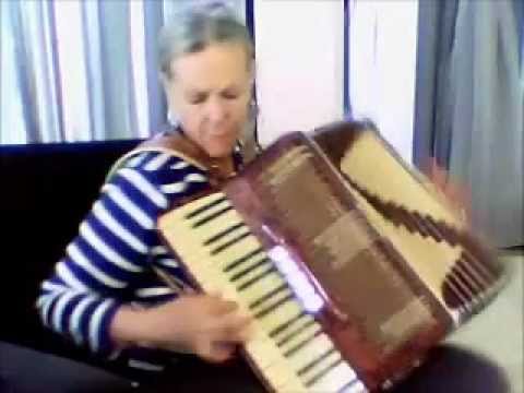 Barril de Chopp com Cleyde Silva