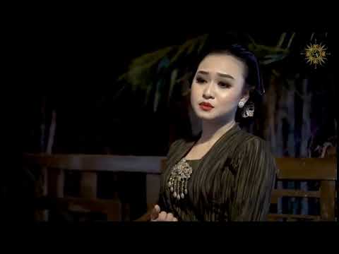 Karaoke - Pesthi (Cakra Ningrat ft Dyajeng Candra)