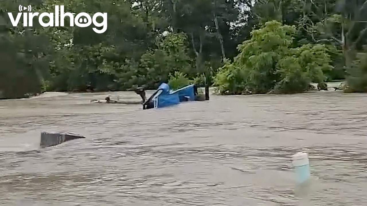 Flooding in Richmond, Kentucky || ViralHog