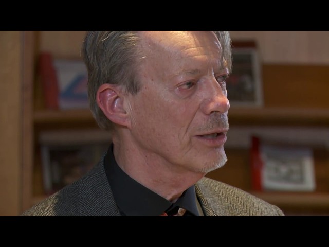 Vídeo relacionado con Everywhere Home: A Life in Essays