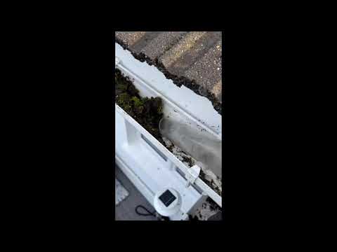 Proper Job Window Cleaning video.