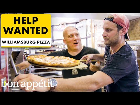 Trabalhando em um turno em uma pizzaria clássica de Nova York | Bon Appétit