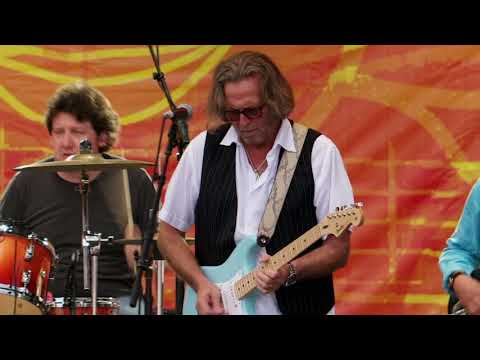 Sonny Landreth with Eric Clapton  - "Promise Land" Eric Clapton's Crossroads 2010