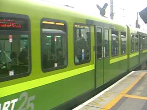 8100/8300 class '8102 + 8135 + 8139' departs Dublin Connolly