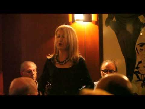 Maria da Nazaré, "Fado Menor Versículo" - "Quem me dera ser o fado"