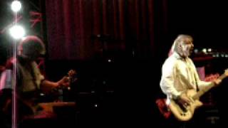 Mott the Hoople -- Born Late 58 -- Hammersmith 2009