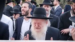 עצרת התפילה בירושלים תיעוד מרגש | הרב יוסף צ. בן פורת (הרב יוסף צבי בן פורת) - התמונה מוצגת ישירות מתוך אתר האינטרנט יוטיוב. זכויות היוצרים בתמונה שייכות ליוצרה. קישור קרדיט למקור התוכן נמצא בתוך דף הסרטון עצרת התפילה בירושלים תיעוד מרגש | הרב יוסף צ. בן פורת (הרב יוסף צבי בן פורת) - התמונה מוצגת ישירות מתוך אתר האינטרנט יוטיוב. זכויות היוצרים בתמונה שייכות ליוצרה. קישור קרדיט למקור התוכן נמצא בתוך דף הסרטון