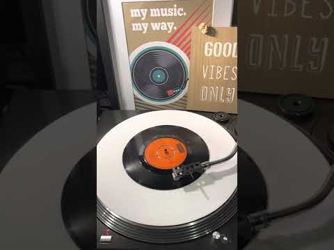 The Chiffons - Sweet Talking Guy ( Vinyl 45 ) From 1966 .