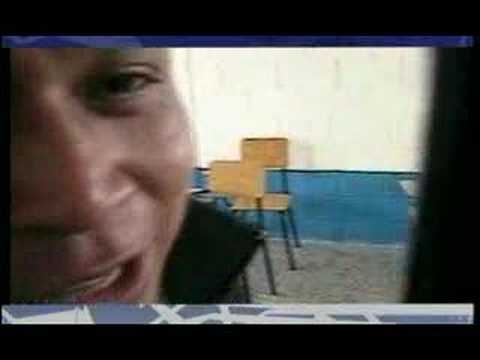 King Frank Y El Travi - La Puerta Del Colegio