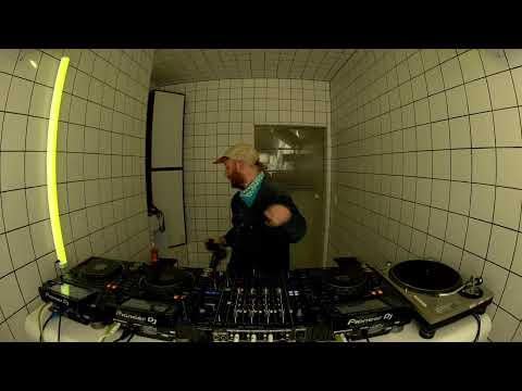 Saevi Invites - Johannes Albert | HÖR - Sep 27 / 2022