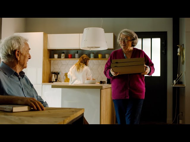 Ça lui arrive tout le temps de perdre sa carte !