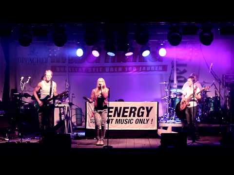 Tässa & Band Tanktop Live!