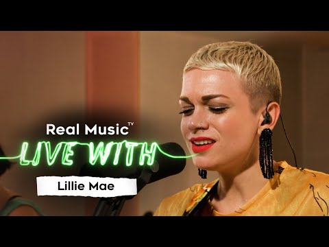 Live With: Lillie Mae - A Golden Year