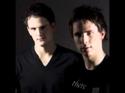 W&W playing Mark Sherry 'Phantasmic' at ASOT500 @Den Bosch 09/04/11