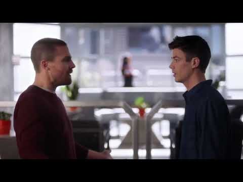 Flash 5x09:Elseworlds (I)-Oliver habla con Iris (español latino
