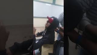 Jalando el ganzo 😂😂😂😂😂
