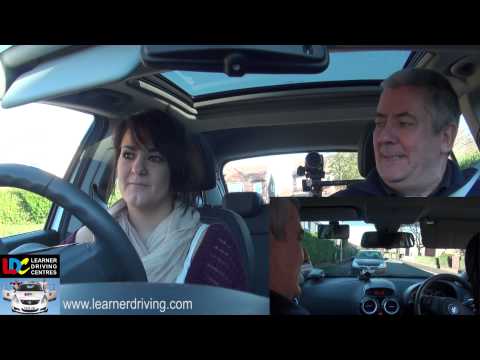 Claire's 9th driving lesson - M5 and M6 Turn-in-road and parallel parking