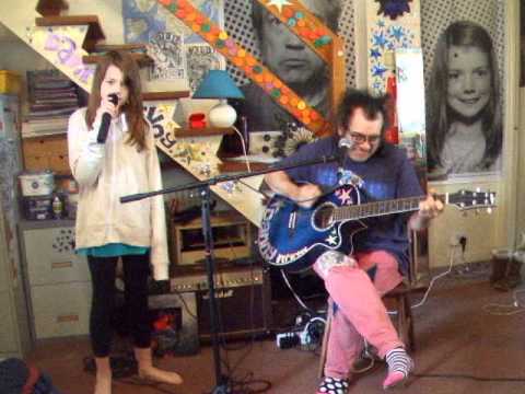 Deep Purple - Child in Time - Acoustic Cover - Danny McEvoy ft. Jazzy