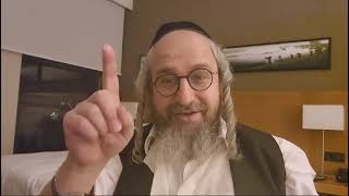 שיעורים קצרים *הכנה לאורות ימי הפורים* ה'תשפ"ה – ביידיש – 5 – על פי ליקו"מ ח"א תורה ס'. (הרב מוטה פראנק) - התמונה מוצגת ישירות מתוך אתר האינטרנט יוטיוב. זכויות היוצרים בתמונה שייכות ליוצרה. קישור קרדיט למקור התוכן נמצא בתוך דף הסרטון