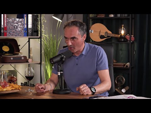 The voice of Daffy Duck in Romania. Marius Săvescu tells how he got the role | I WANT TO KNOW Pod...