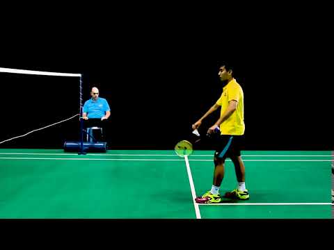 UMPV12- Faute de Service Annoncée (Le pied touche la ligne)