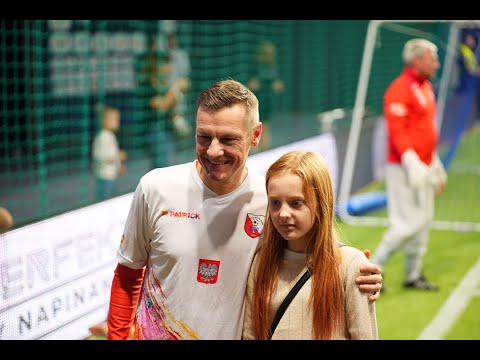 Najlepsi aktorzy i celebryci, ale Mikołajkowy Turniej w Suwałkach wygrali wszyscy uczestnicy